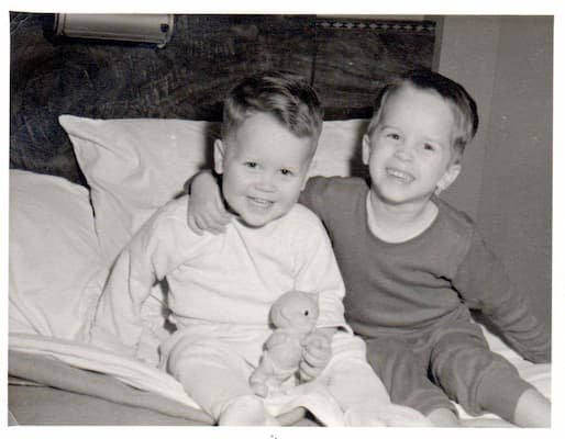 National Sibling Day. April 10 holiday