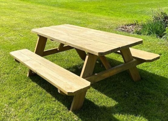 When is Picnic Table Day? July 23 holidays.
